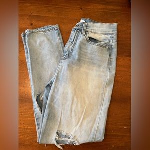Juniors' SO Light Wash Destructed High Rise Mom Jeans - Size 5/27